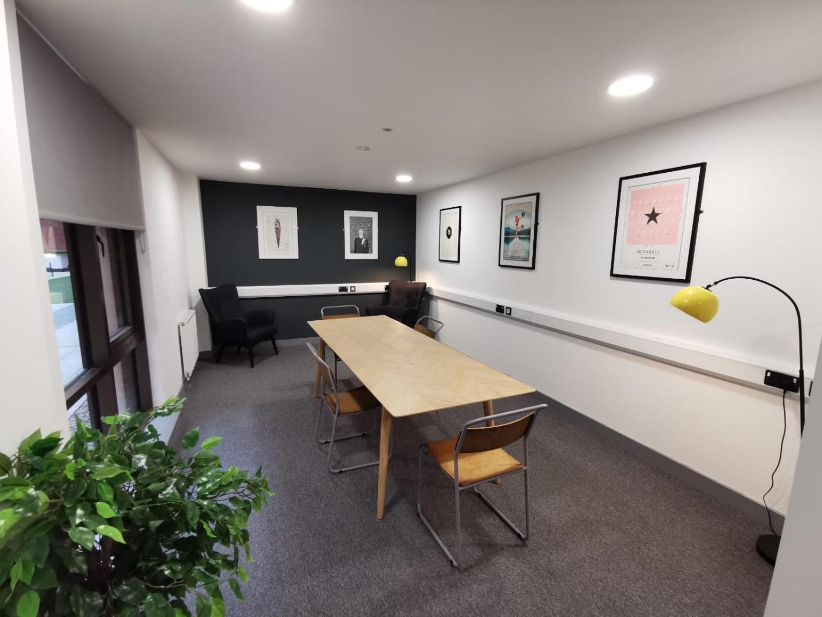 For Students Only At Great Patrick Street Apartment Belfast Exterior foto