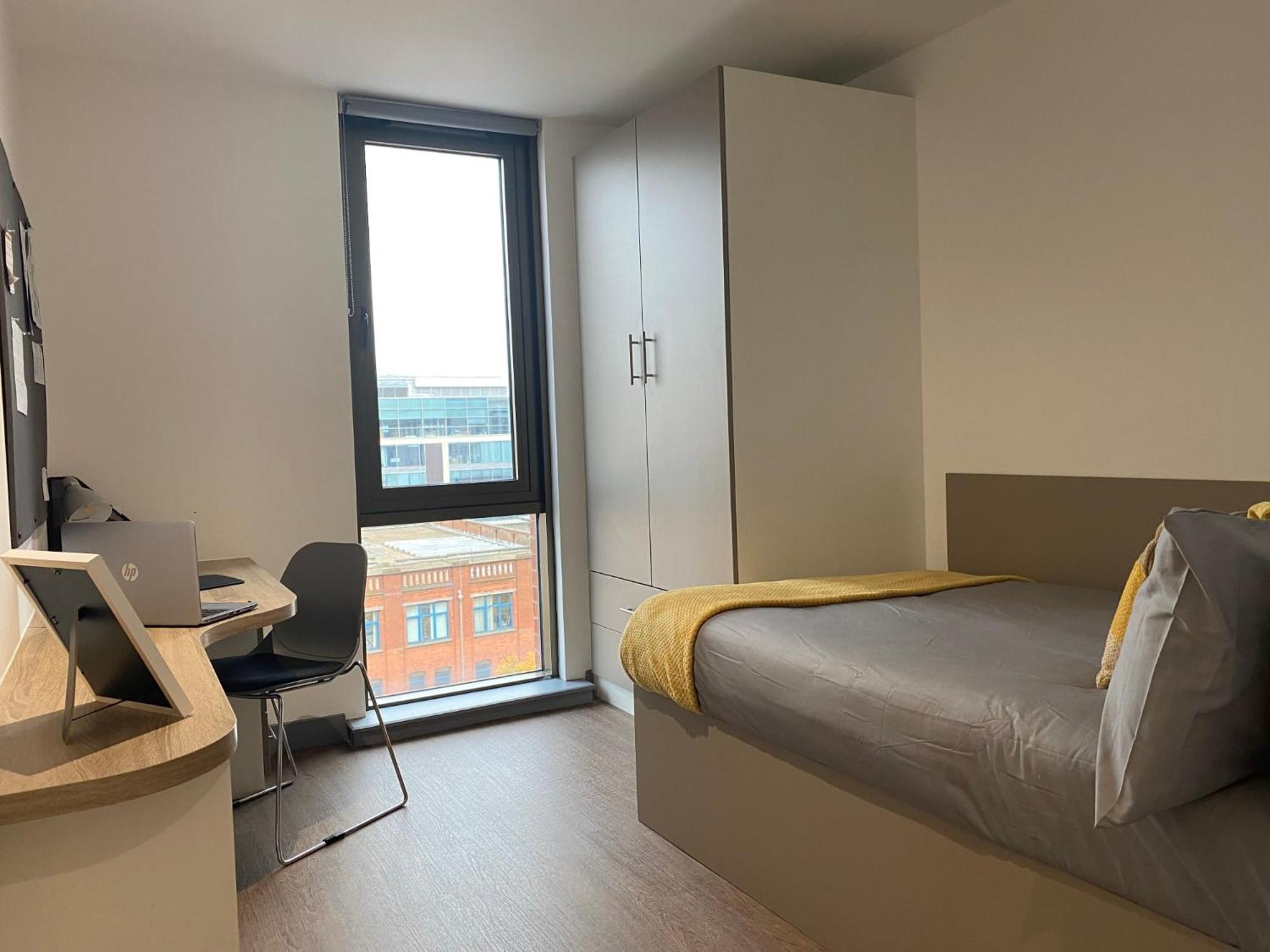 For Students Only At Great Patrick Street Apartment Belfast Exterior foto